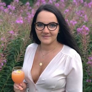 Meet your Posher, Anne-marie